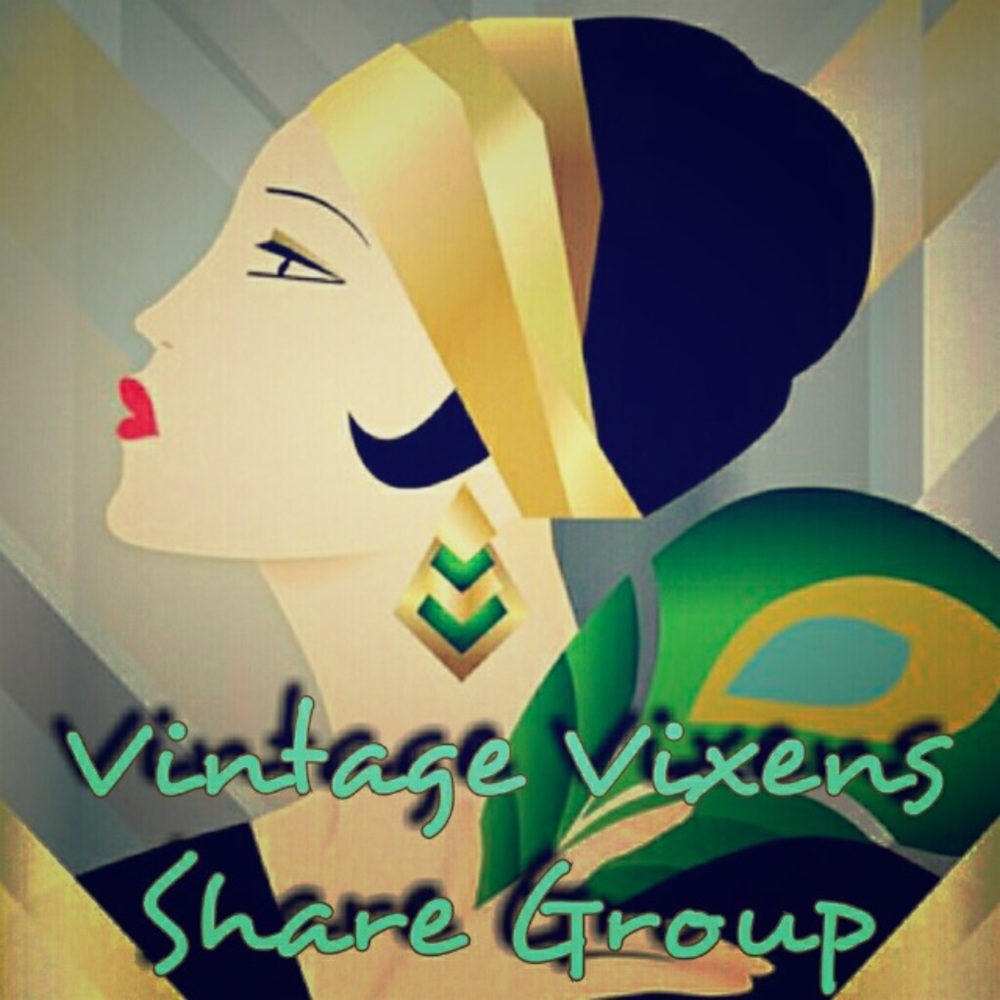 Member of the Vintage Vixen’s